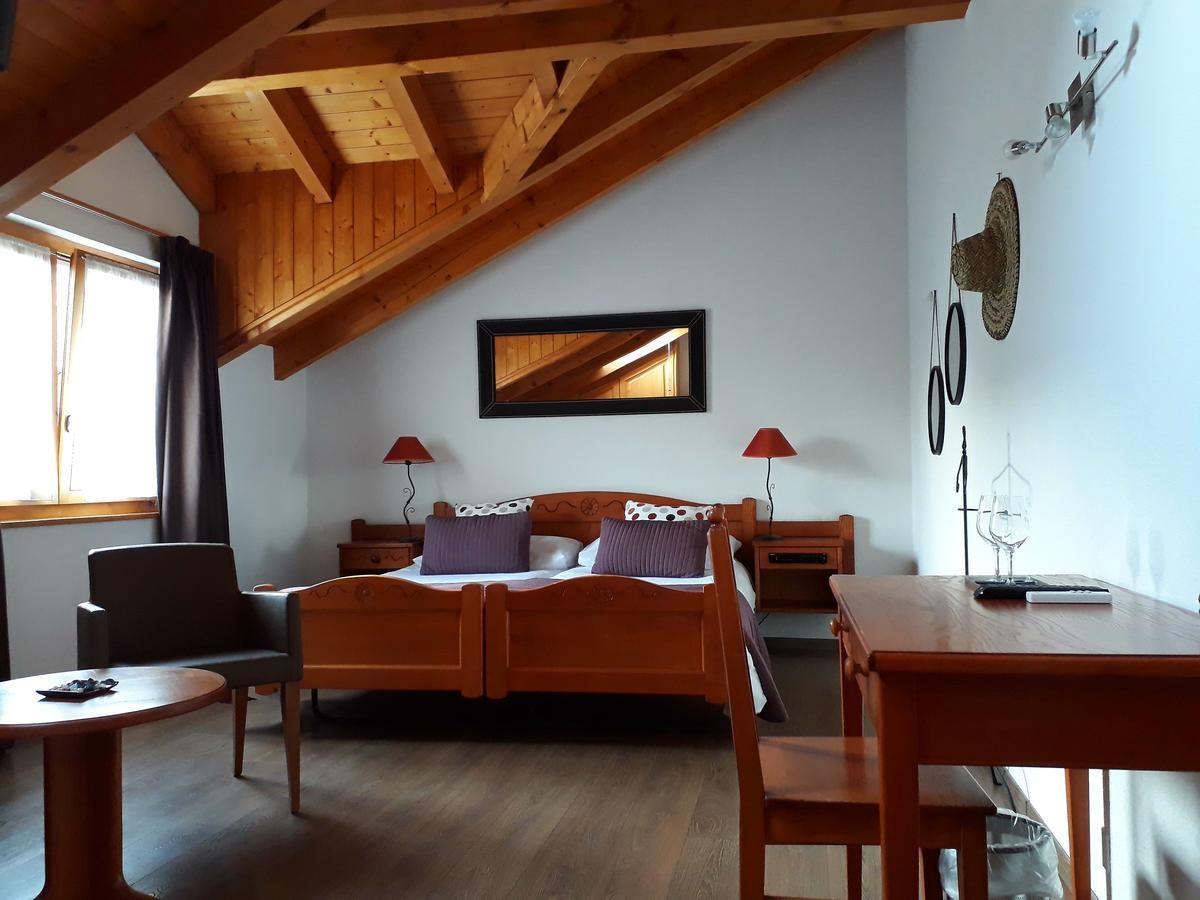 Hotel De Fully Екстер'єр фото